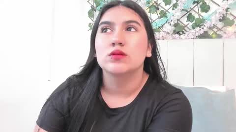 Snapshot of lexi_bloom chatting on 11-19-25, 11:21 Gabrielle online show from 11-19-25, 11:21