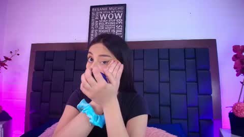 Snapshot of lexi_howard_ chatting on 09-21-25, 01:35 Lexi Howard  online show from 09-21-25, 01:35