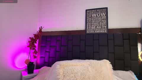 Lexi Howard  online show from 12-15-25, 02:16