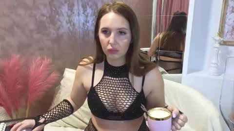 LEXXY online show from 03-06-25, 03:46