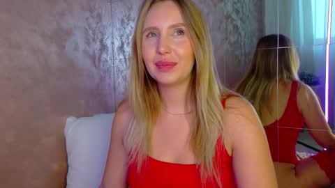 Snapshot of lexi_u_ chatting on 11-05-25, 05:40 LEXXY online show from 11-05-25, 05:40