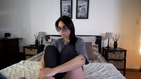 Snapshot of lexiandliam chatting on 01-16-25, 08:11 LexiandLiam online show from 01-16-25, 08:11