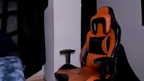 Lixie And Nte online show from 01-27-25, 08:07