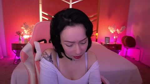 Snapshot of lexie_pearl chatting on 05-11-26, 07:14 Allia online show from 05-11-26, 07:14