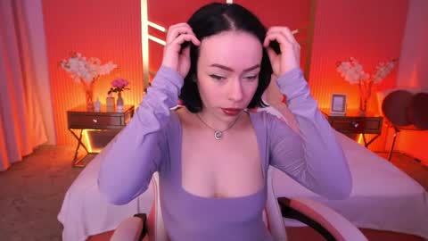 Snapshot of lexie_pearl chatting on 05-17-26, 06:33 Allia online show from 05-17-26, 06:33