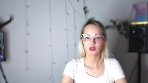 Snapshot of lexie_wild chatting on 01-07-25, 08:24 Lexie online show from 01-07-25, 08:24