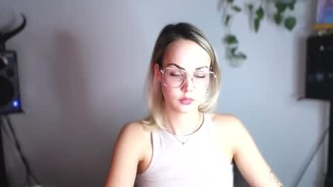 Snapshot of lexie_wild chatting on 02-25-25, 01:09 Lexie online show from 02-25-25, 01:09