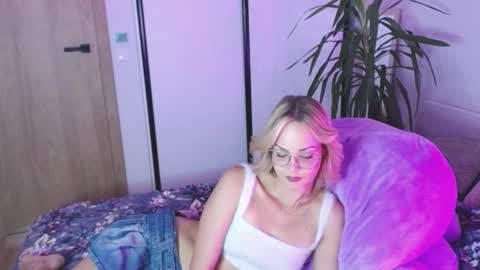 Snapshot of lexie_wild chatting on 09-10-25, 06:46 Lexie online show from 09-10-25, 06:46