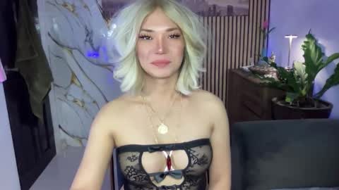 lexiesmith_ online show from 10-23-25, 12:43