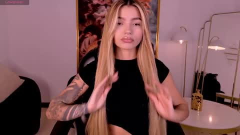 Lexie  online show from 06-03-26, 06:46