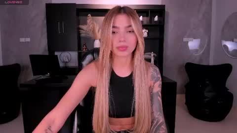 Lexie  online show from 07-25-26, 06:49