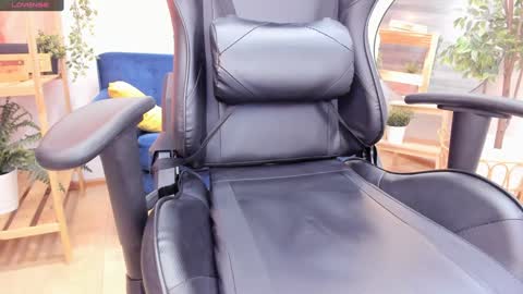 Lexi online show from 01-22-25, 01:53