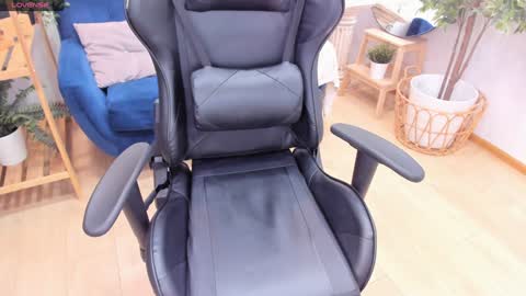 Lexi online show from 01-27-25, 12:58