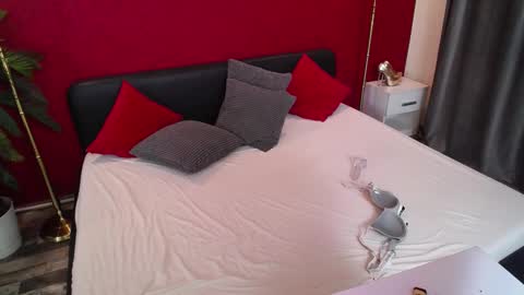 Snapshot of lexiladyx chatting on 02-17-25, 12:21 lexiladyx online show from 02-17-25, 12:21