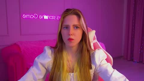 Lexi online show from 09-18-25, 06:26