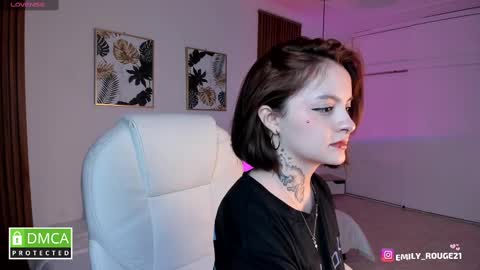 LEXI ROUGE online show from 10-20-25, 12:55