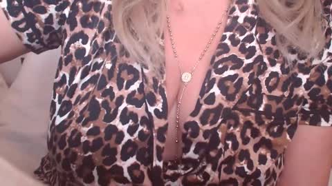 Snapshot of lexxa_blond chatting on 10-01-25, 08:59 Hannah online show from 10-01-25, 08:59