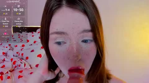 lexi miu online show from 06-25-26, 08:35