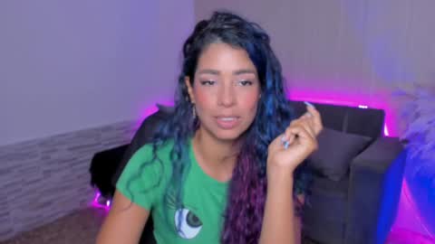 Snapshot of lexy_fox2 chatting on 01-18-25, 02:25 Lexy online show from 01-18-25, 02:25