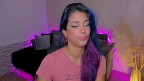 Snapshot of lexy_fox2 chatting on 01-21-25, 02:11 Lexy online show from 01-21-25, 02:11