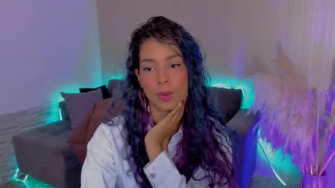 Snapshot of lexy_fox2 chatting on 02-21-25, 02:28 Lexy online show from 02-21-25, 02:28