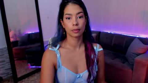Snapshot of lexy_fox2 chatting on 11-17-25, 04:07 Lexy online show from 11-17-25, 04:07