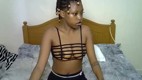 Snapshot of lexy_naughty chatting on 11-29-25, 09:12 lexy online show from 11-29-25, 09:12