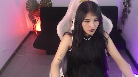 Snapshot of lexy_storm_18 chatting on 10-25-25, 01:51 lexy_storm_18 online show from 10-25-25, 01:51