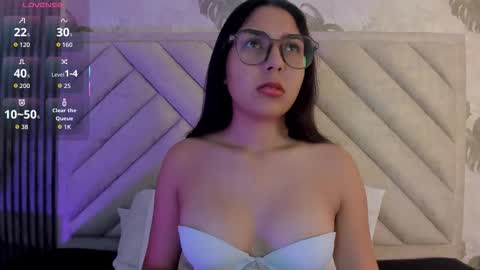 lexy online show from 12-16-25, 04:50