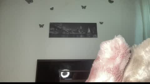 Snapshot of lexyswetty chatting on 06-11-26, 03:54 Lexyswetty online show from 06-11-26, 03:54