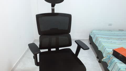 leydy_day online show from 01-27-25, 03:37