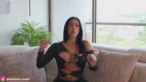 Snapshot of leyla_steel chatting on 05-13-26, 04:48 INSTA leylasteel model online show from 05-13-26, 04:48