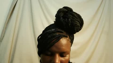 leylacuty13 online show from 03-10-26, 09:09