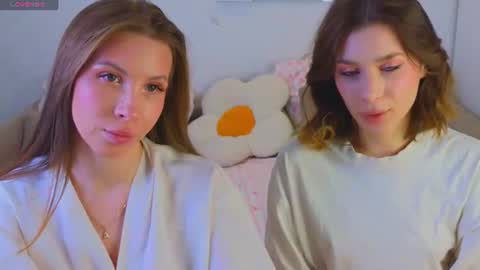 Leila online show from 07-18-26, 10:13