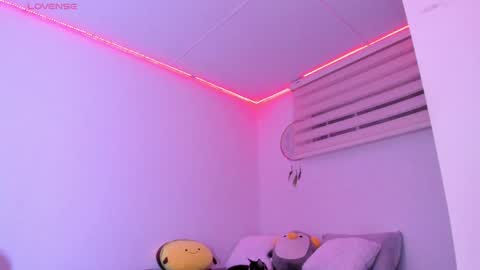 Jessica online show from 01-15-25, 04:57