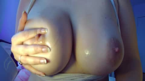 Snapshot of leysun7777 chatting on 02-17-25, 09:24 Leysun7 online show from 02-17-25, 09:24