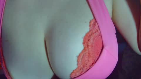 Snapshot of leysun7777 chatting on 11-17-25, 02:17 Leysun7 online show from 11-17-25, 02:17