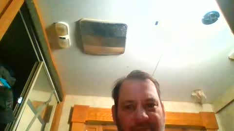 Snapshot of lgck12in chatting on 12-18-25, 08:20 C2bme online show from 12-18-25, 08:20