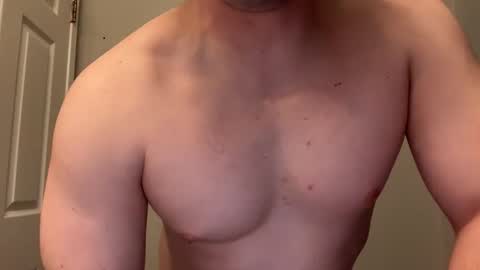 Snapshot of lhotboyl chatting on 02-18-26, 12:39 lhotboyl online show from 02-18-26, 12:39