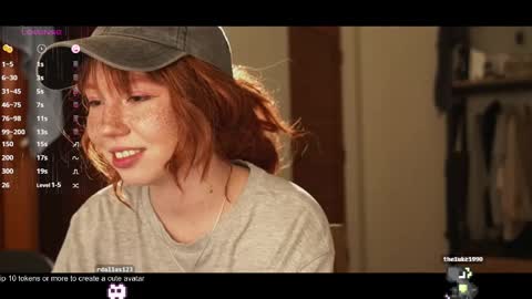 Snapshot of li_on_line chatting on 02-16-25, 09:27 Li online show from 02-16-25, 09:27