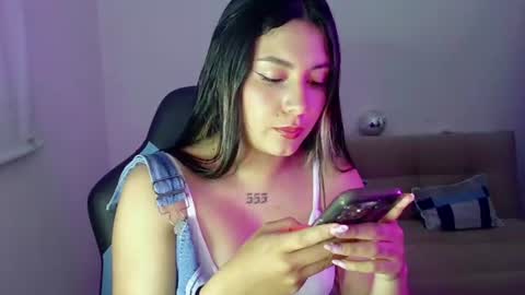 Snapshot of lia_14_ chatting on 06-20-26, 12:03 Lia online show from 06-20-26, 12:03