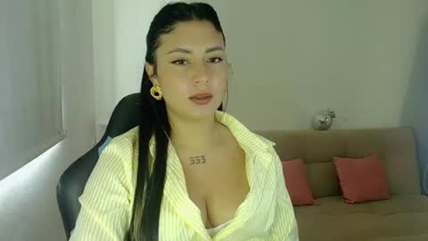 Snapshot of lia_14_ chatting on 07-23-26, 04:49 Lia online show from 07-23-26, 04:49