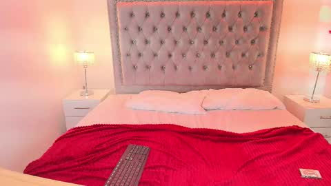 Lia  online show from 09-27-25, 01:10