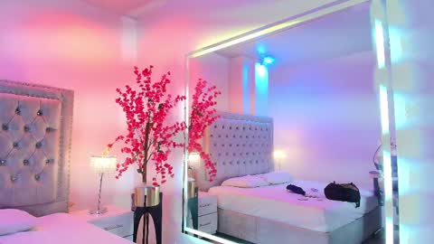 Lia  online show from 04-22-26, 04:04