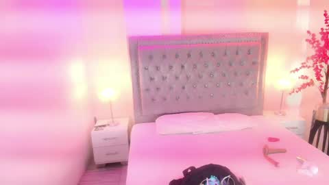 Lia  online show from 05-29-26, 03:48
