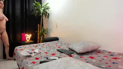 Lia y Felipe --  online show from 07-21-26, 11:51