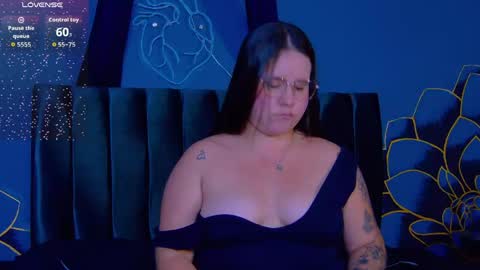 Lia Avalon online show from 05-22-26, 11:38