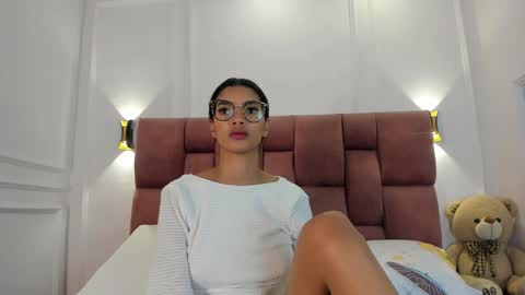 Lia online show from 01-05-25, 07:17