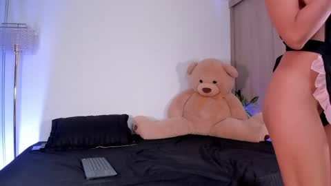 Snapshot of lia_girl2 chatting on 05-26-26, 03:46 Lia online show from 05-26-26, 03:46