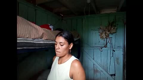 Snapshot of lia_hottie chatting on 12-18-25, 08:04 Lia online show from 12-18-25, 08:04